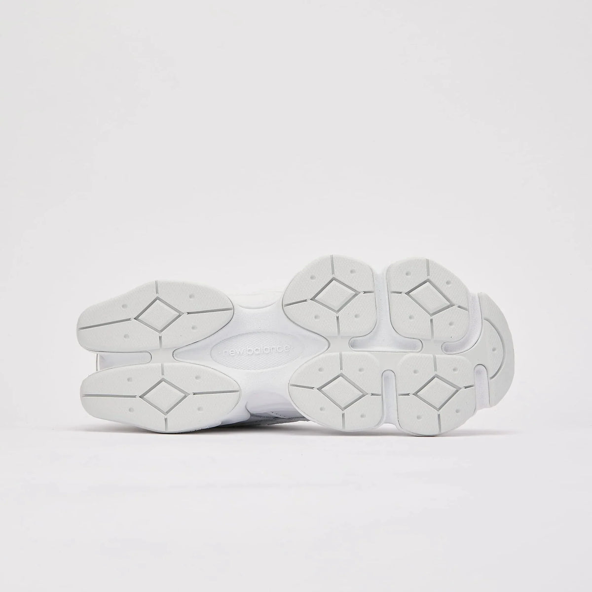 9060 | Triple White