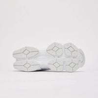 9060 | Triple White