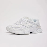 9060 | Triple White