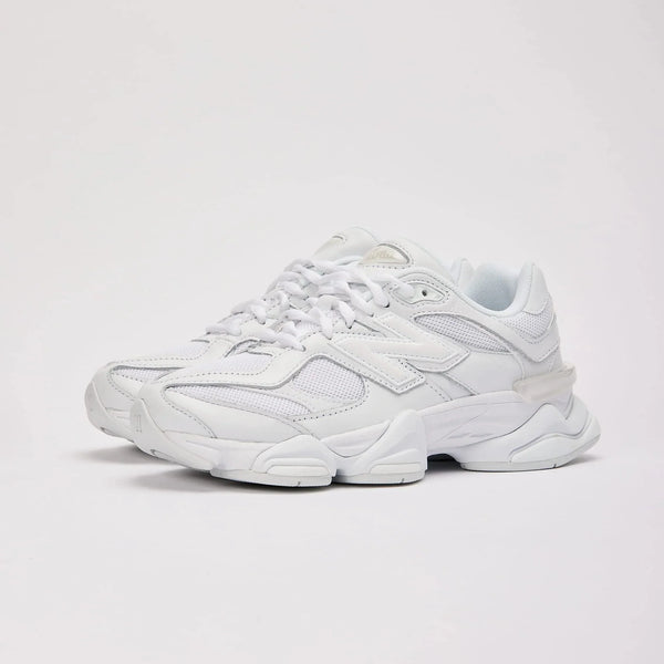 9060 | Triple White
